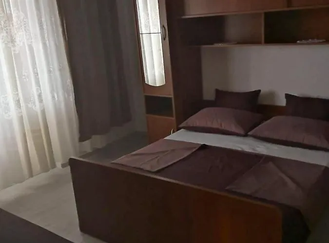 With Parking Space - 21200 Rogoznica (Sibenik-Knin)