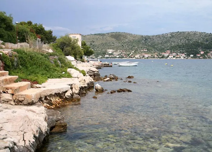 With Parking Space - 21200 Appartement Rogoznica (Sibenik-Knin)